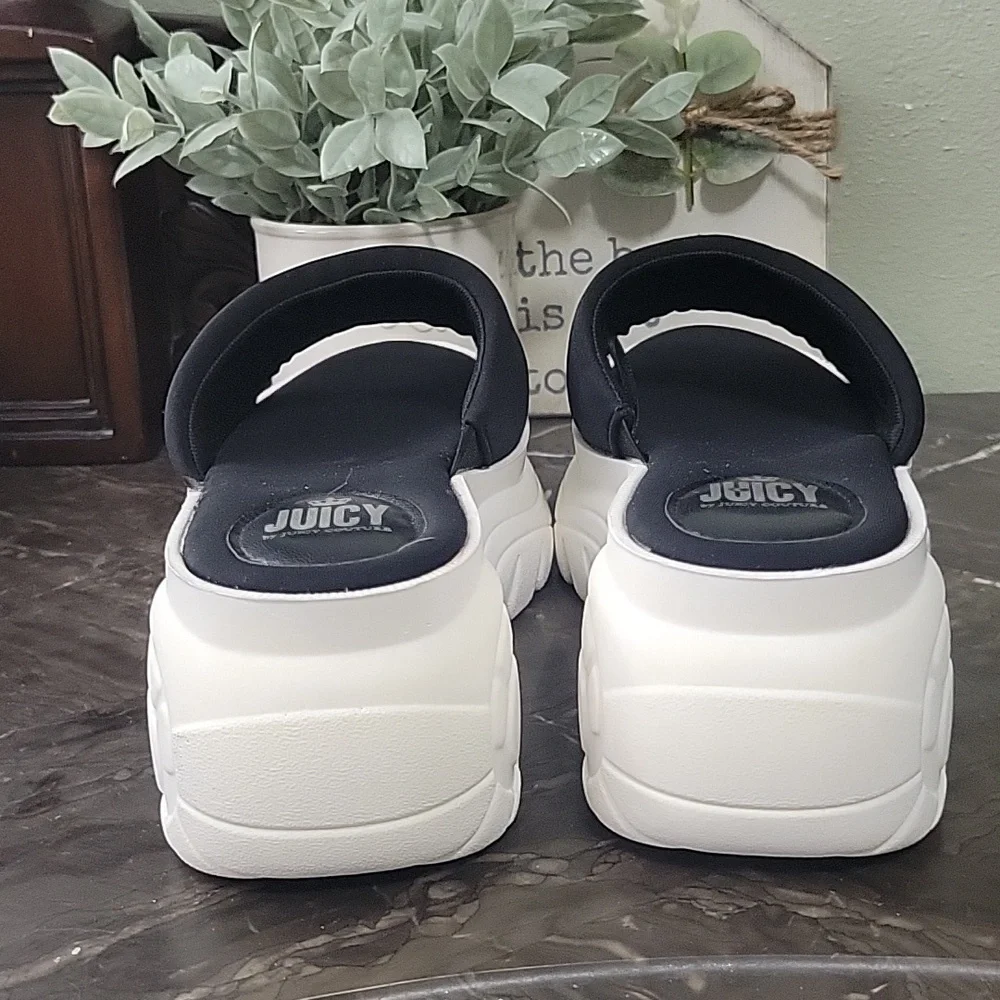 Juicy Couture Black and White Logo Slides - Picture 3 of 7